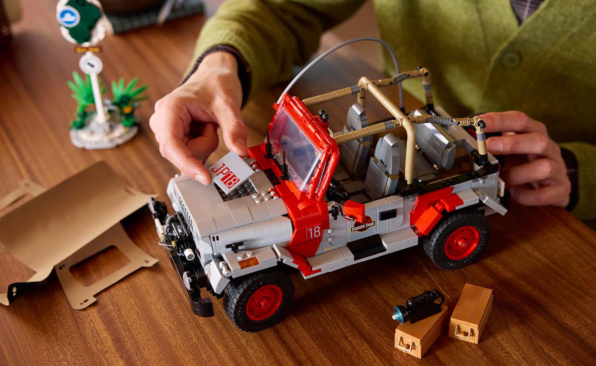 LEGO Jurassic World Jurassic Park Jeep Wrangler Building Set - 77984