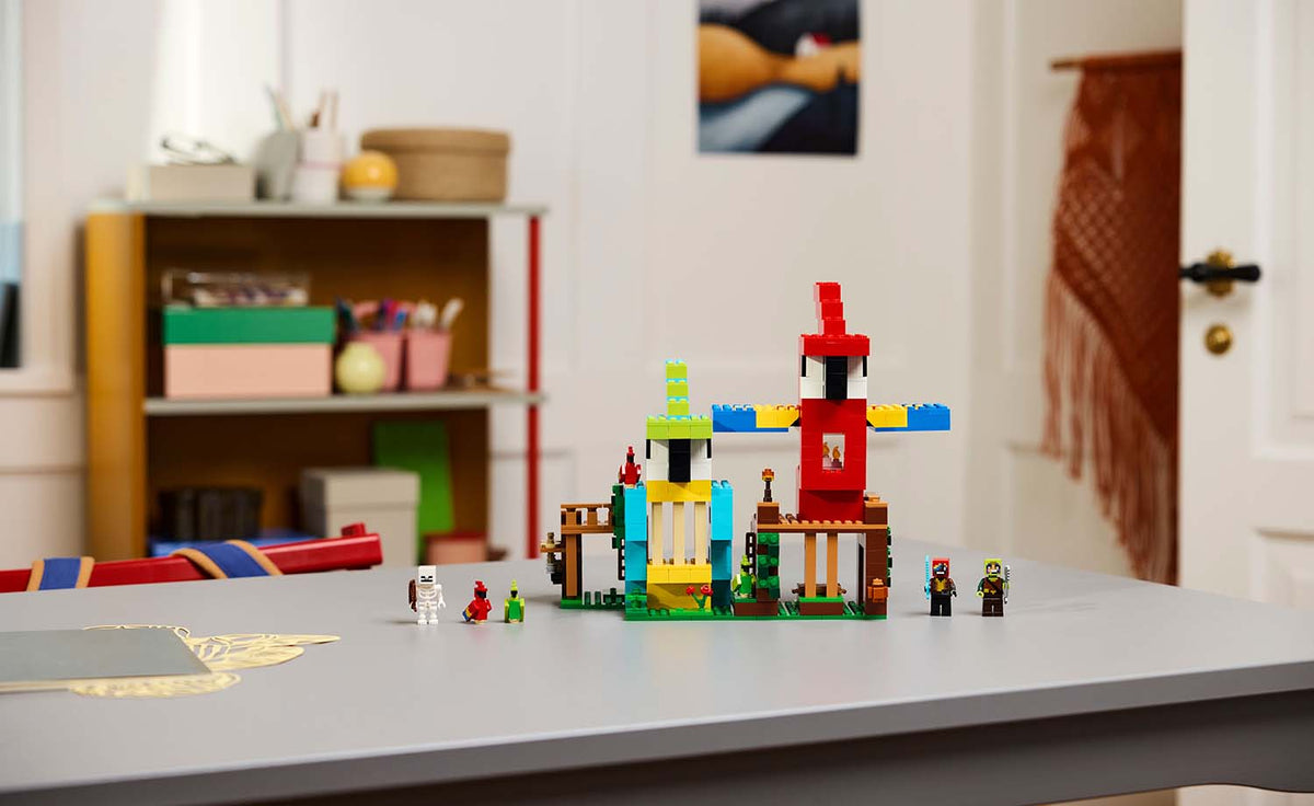 LEGO Minecraft The Parrot Houses Building Set - 21282