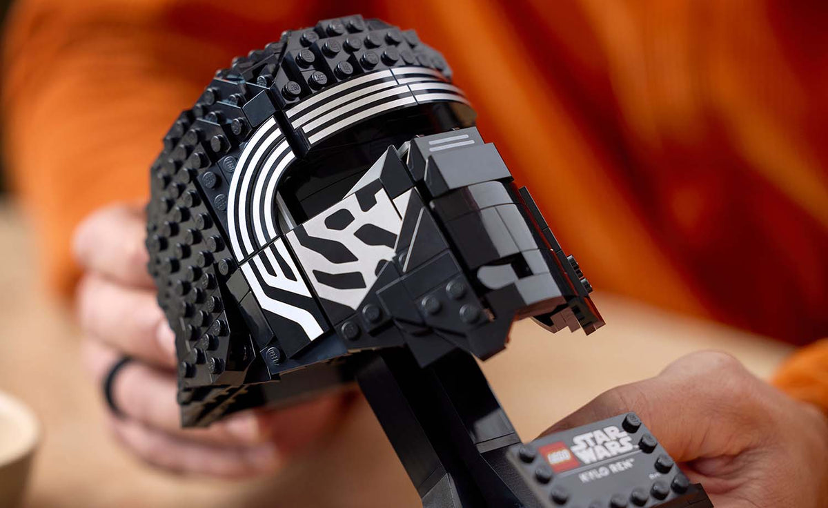 LEGO Star Wars Kylo Ren Helmet Building Set - 75415