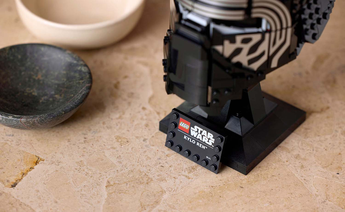 LEGO Star Wars Kylo Ren Helmet Building Set - 75415