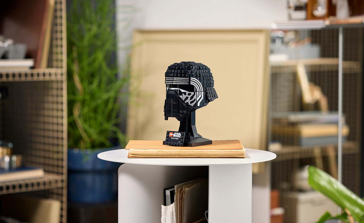 LEGO Star Wars Kylo Ren Helmet Building Set - 75415