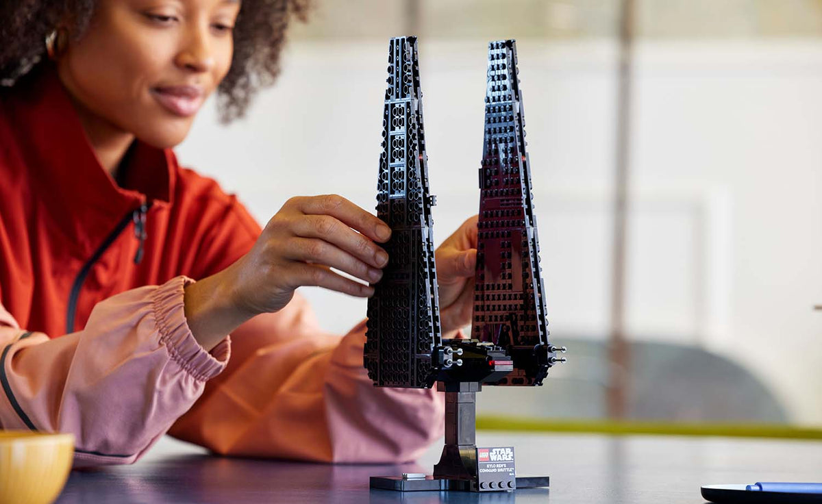 LEGO Star Wars Kylo Ren's Command Shuttle Building Set - 75406
