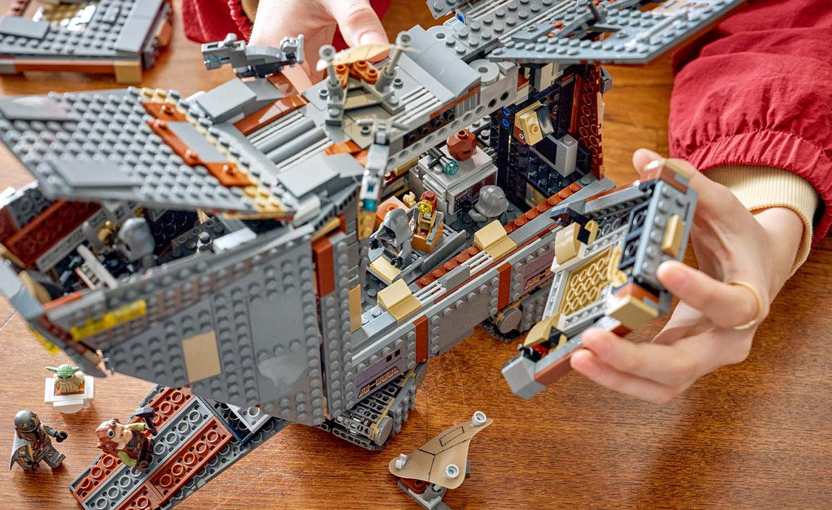 LEGO Star Wars Offworld Sandcrawler and Mudhorn Building Set - 75453