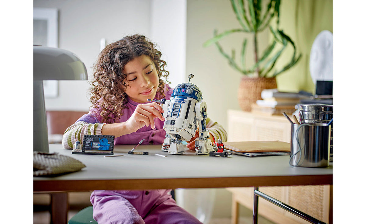 LEGO Star Wars R2-D2 Building Set - 75379
