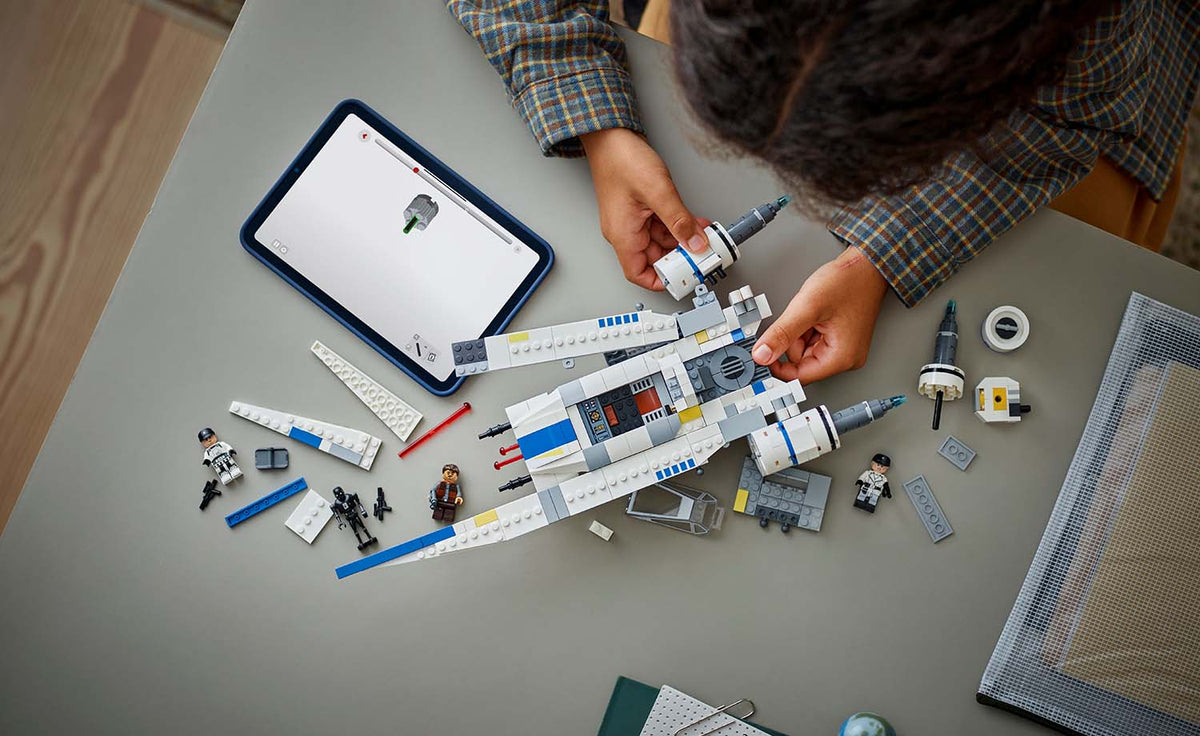 LEGO Star Wars Rebel U-Wing Starfighter Building Set - 75399
