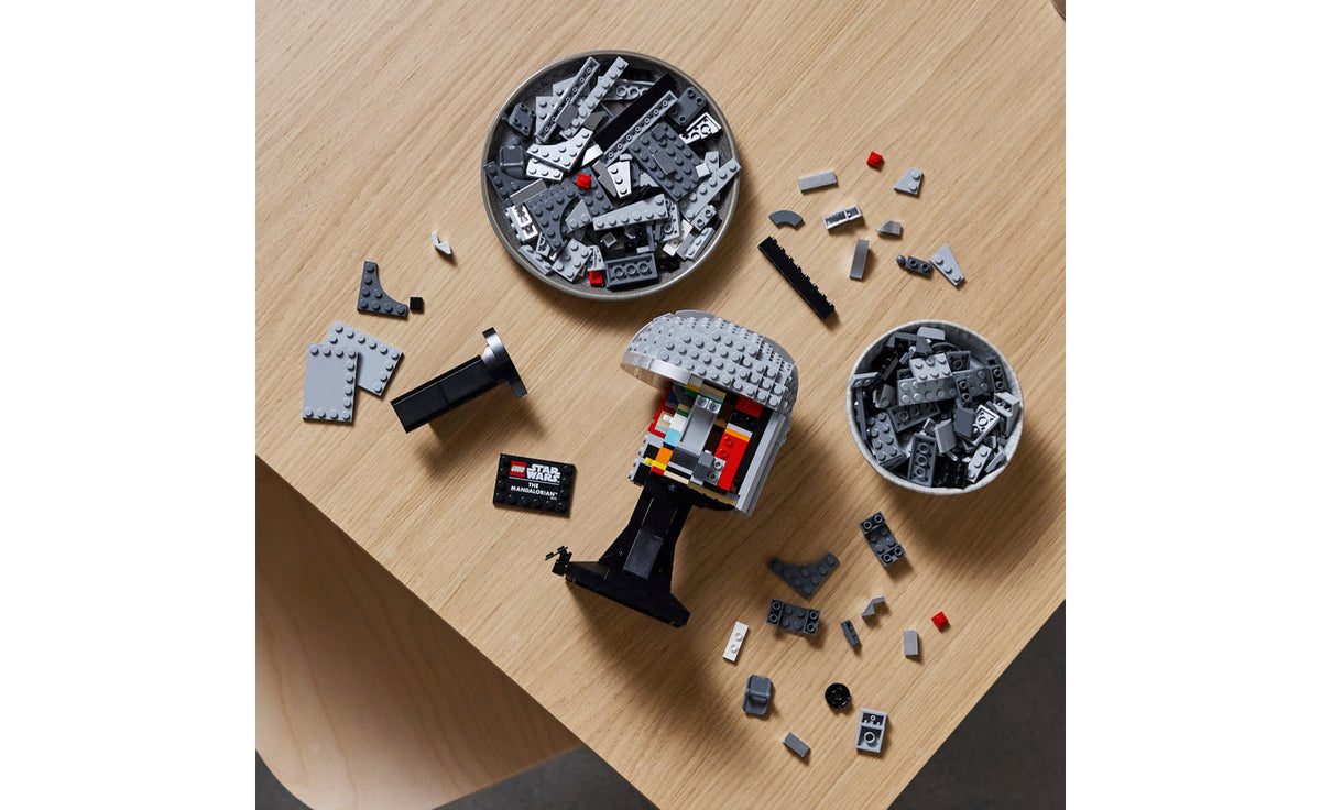 LEGO Star Wars The Mandalorian Helmet Building Set - 75328