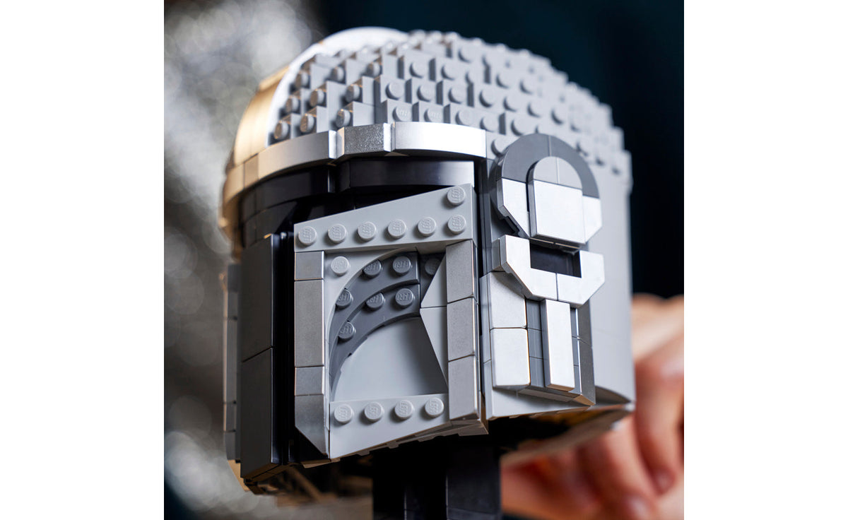 LEGO Star Wars The Mandalorian Helmet Building Set - 75328