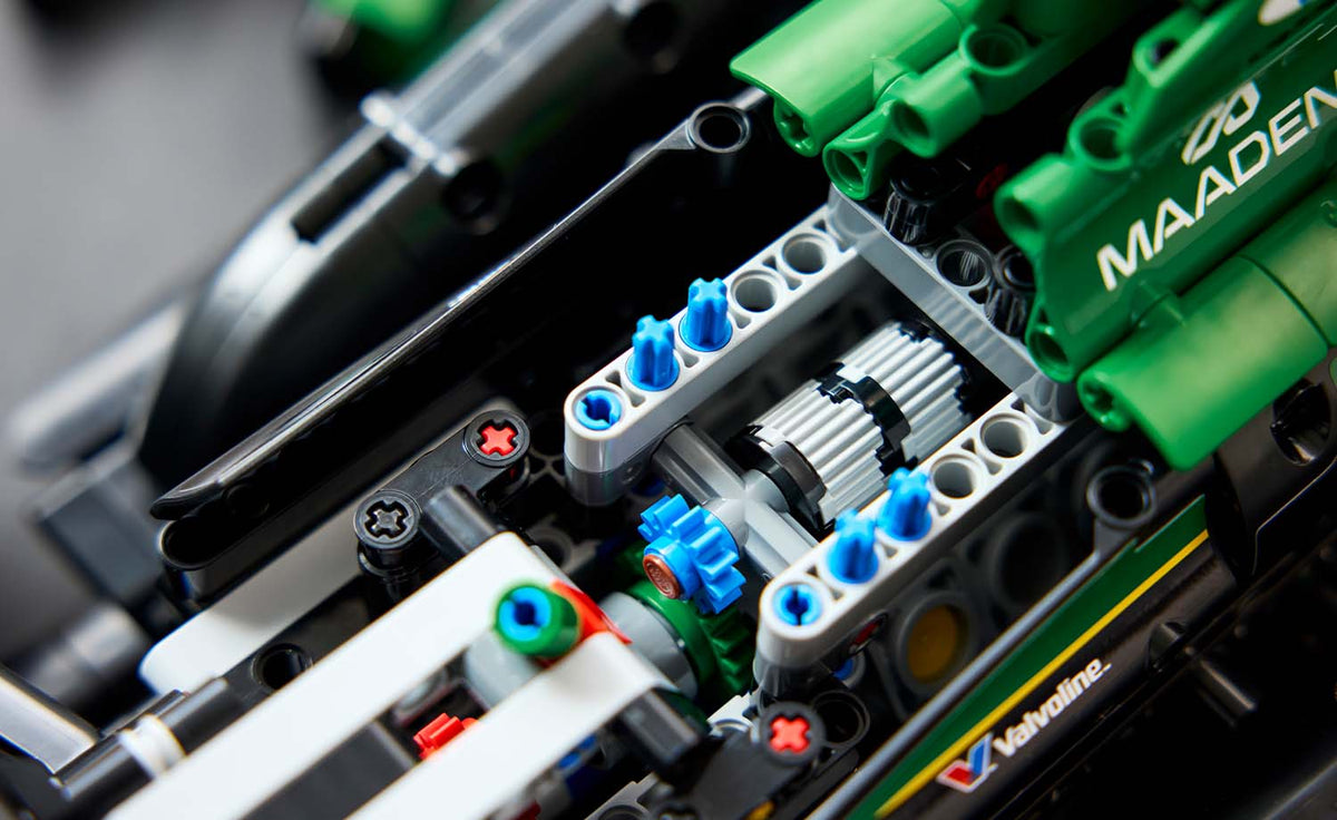 LEGO Technic Aston Martin Aramco AMR25 F1 Car Building Set - 42240