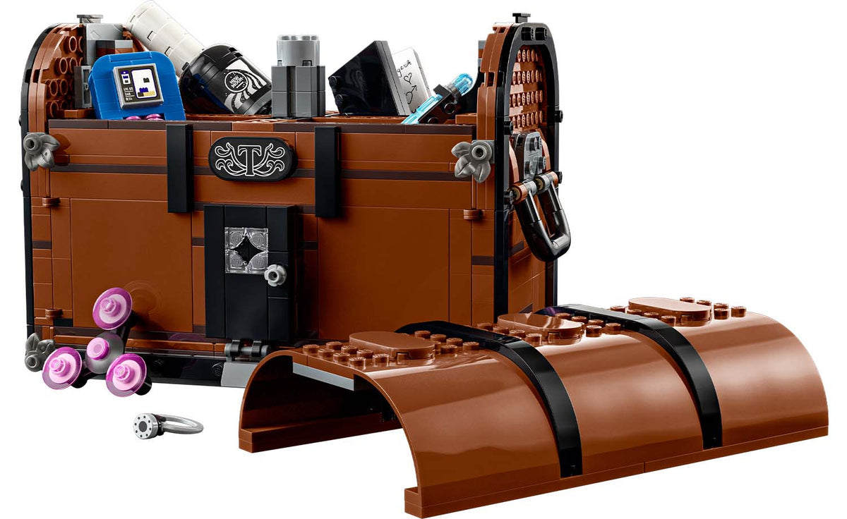 LEGO Wednesday Thing's Apartment Building Set - 76785